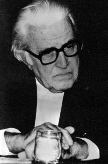 Πεντζίκης Νίκος