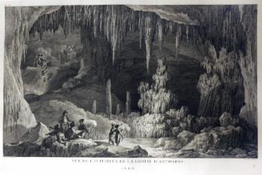 Vue de l'interieur de la Grotte d'Antiparos