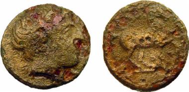 Bronze coin of the Macedonian kingdom, Ruler: Alexander II