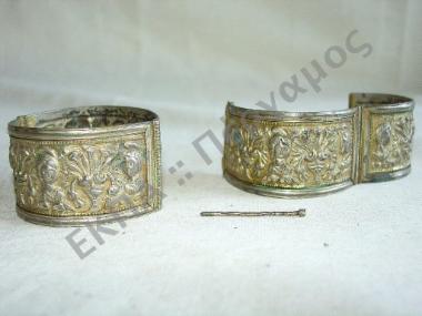 Βραχιόλια (2)