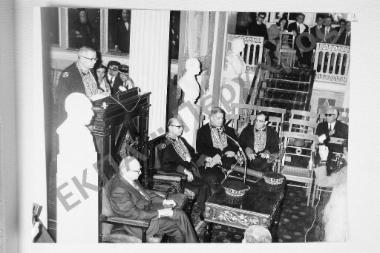 Αναγόρευση του κ. Lester W. Burket σε επίτιμο διδάκτορα της Οδοντιατρικής Σχολής