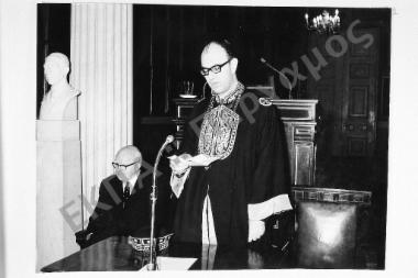 Αναγόρευση του κ. Brian G. Magraith σε επίτιμο διδάκτορα της Ιατρικής Σχολής