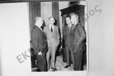 Τελετή της αναγορεύσεως εις επίτιμον διδάκτορα της Ιατρικής Σχολής του καθηγητού του Πολιτειακού Πανεπιστημίου του Ohio κ. Robert M. Zollinger