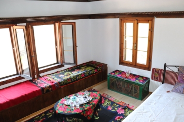 Traditional Thassian house - Theologos - Fabrics