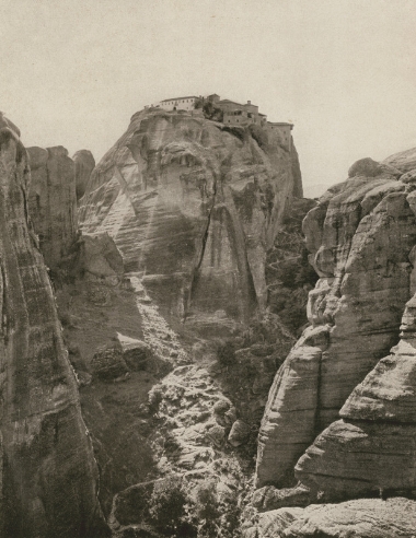 Το Μεγάλο Μετέωρο όπως φαίνεται από τη Μονή Βαρλαάμ (ΝΑ).