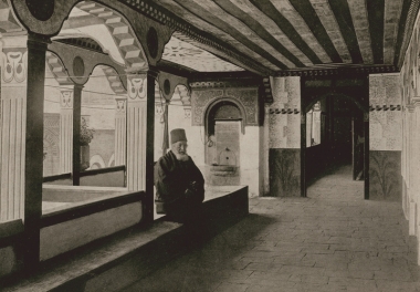 Περιστύλιο στη Μονή της Μεγίστης Λαύρας, στο Άγιον Όρος.