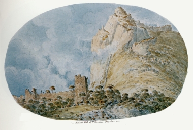 Το αρχαίο τείχος της Τιθορέας.