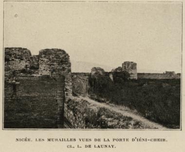 Τα τείχη της Νίκαιας (σημερινό Ίζνικ) από την πύλη της Νέας Πόλης (Γενί Σεχίρ).