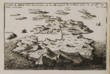 Άποψη του λιμανιού της Μήλου και των γειτονικών νησιών από το βουνό του Προφήτη Ηλία.