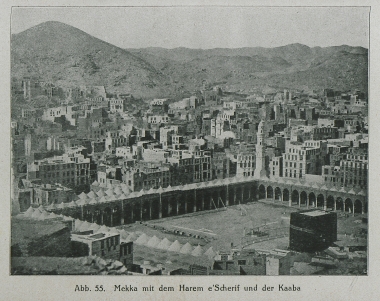 Άποψη της Μέκκας με το Ιερό Τέμενος το οποίο περιβάλλει την Κααβά.