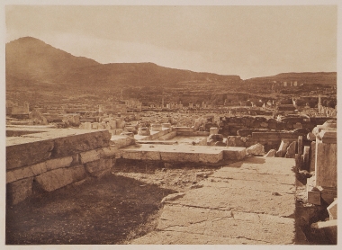 Ερείπια στο Ιερό του Απόλλωνα στη Δήλο.