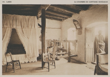 Η κρεβατοκάμαρα του Καπετάν Μάντακα στους Λάκκους Χανίων.