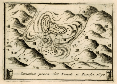 Κάτοψη του φρουρίου των Κανίνων με τις θέσεις του βενετικού στρατού κατά την πολιορκία του φρουρίου το 1690, όταν η Βενετία απέσπασε την πόλη από τους Οθωμανούς.