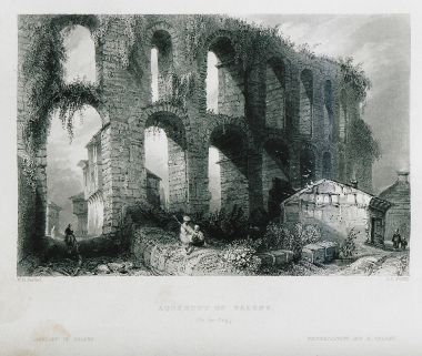 Άποψη του Υδραγωγείου του Ουάλεντος στην περιοχή του Φάτιχ.