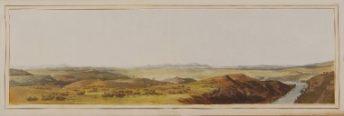 Πανοραμική άποψη του Μπουνάρ Mπασί, χωριό το οποίο ταυτίζονταν λαθεμένα με την Τροία. Στο βάθος ο Ελλήσποντος.