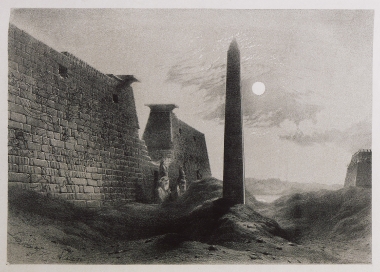 Ο πυλώνας του Ναού του Λούξορ (αρχαίες Θήβες) με τα γιγάντια αγάλματα του Ραμσή Β΄και τον ομώνυμο οβελίσκο.