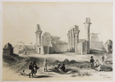 Άποψη των ερειπίων του Ναού του Μενθού στην αρχαία Έρμονθη, σημερινό Αρμάντ.