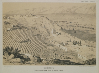 Η πεδιάδα του Μαιάνδρου από το Aρχαίο Θέατρο της Λαοδίκειας. Στη σκηνή, ομάδα Ζεϊμπέκων.