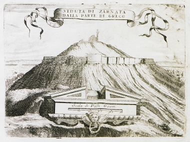 Το κάστρο της Ζαρνάτας από τα βορειοανατολικά.