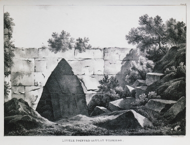 Θολωτή πύλη στην μυκηναϊκή ακρόπολη του Θορικού.