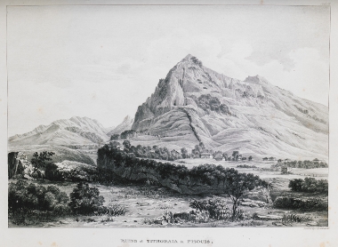 Το αρχαίο τείχος της Τιθορέας.