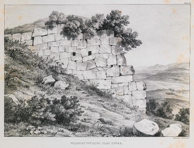 Ερείπια αρχαίου τείχους κοντά στο Τίβολι, στην Ιταλία.