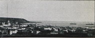 Άποψη της Σαμψούντας με το λιμάνι.
