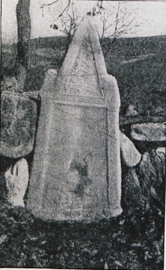 Επιτύμβια στήλη σελτζουκικής περιόδου στο Τατάρ Κιόι της Μικράς Ασίας.