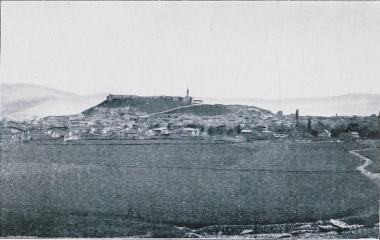 Το Ζίλε από τα βόρεια. Στο βάθος το ρωμαϊκό κάστρο.