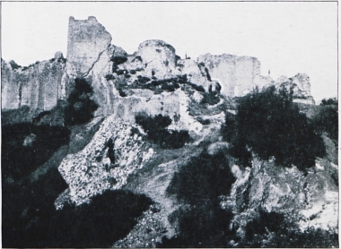 Ερείπια φυλακής στο κάστρο του Νικσάρ.