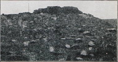 Ερείπια οχυρού κοντά στο Έρζιντζαν.