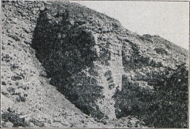 Ερείπια οχυρού στο Σαντάκ (αρχαία Σατάλα).