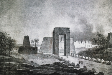 Άποψη της εισόδου του ναού του Άμμωνα Ρε στο Καρνάκ.