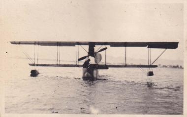 Στρατιωτικό υδροπλάνο στην αεροπορική βάση Παλαιού Φαλήρου.