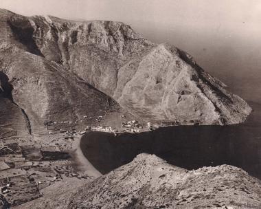 Το λιμάνι της Σίφνου (Καμάρες).