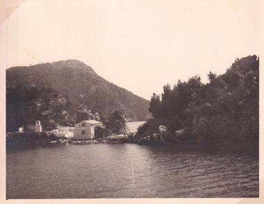 Η περιοχή της Πάργας από τη θάλασσα.