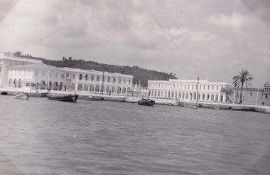 Άποψη της πόλης της Ζακύνθου από τη θάλασσα.