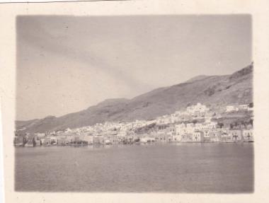 Άποψη της Καλύμνου από τη θάλασσα.