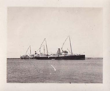 Πλοία στα νερά του Αιγαίου.