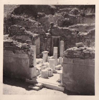 Η λεγόμενη «Οικία της Κλεοπάτρας και του Διοσκουρίδη» στη Δήλο.