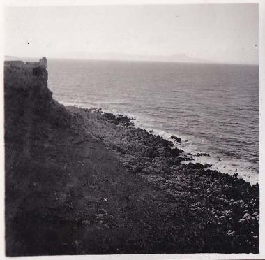 Ρέθυμνο. Άποψη της βραχώδους ακτής κάτω από τη Φορτέτζα.