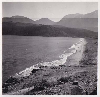 Αμμουδερή παραλία στην Κρήτη.