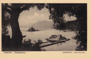 Κέρκυρα. Η μονή της Παναγίας των Βλαχερνών στη νησίδα απέναντι από το Κανόνι και, στο βάθος, το Ποντικονήσι.