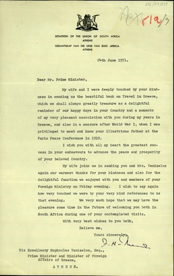 Επιστολή του Πρεσβευτή της Ν. Αφρικής στην Ελλάδα προς τον Σ. Βενιζέλο με την οποία τον ευχαριστεί για το βιβλίο που του δώρισε και γενικότερα για τη συνεργασία τους και τη σχέση που ανέπτυξαν κατά τα χρόνια της υπηρεσίας του στην Ελλάδα και του εύχεται καλή επιτυχία στο έργο του για την ειρήνη και την ευημερία στη χώρα.