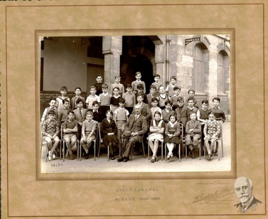 Φωτογραφία της σχολικής χρονιάς 1935-36 του Lycee Lakanal. Δεύτερος από αριστερά στη δεύτερη σειρά ο Λευτέρης Βενιζέλος.