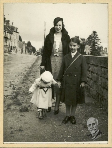 Η Μαρίκα Βενιζέλου με τα παιδιά της Λευτέρη και Χάρι.