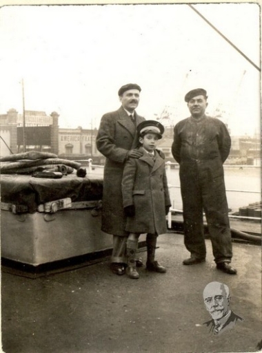 Ο Κυριάκος Βενιζέλος με τον γιο του Νικήτα εν πλω.