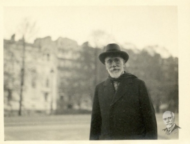 Ο Ελευθέριος Βενιζέλος σε περίπατο στα Ηλύσια Πεδία.