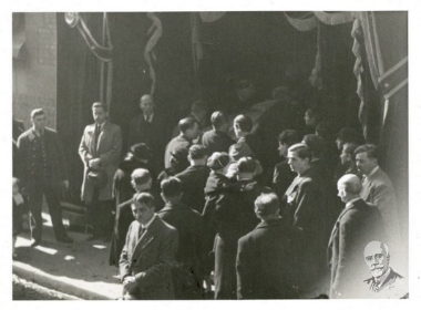 Η σορός του Ελευθερίου Βενιζέλου φεύγει από το Παρίσι για να μεταφερθεί στην Ελλάδα.