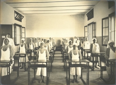 Αίθουσα διδασκαλίας του τμήματος των κοριτσιών του αναμορφωτηρίου.